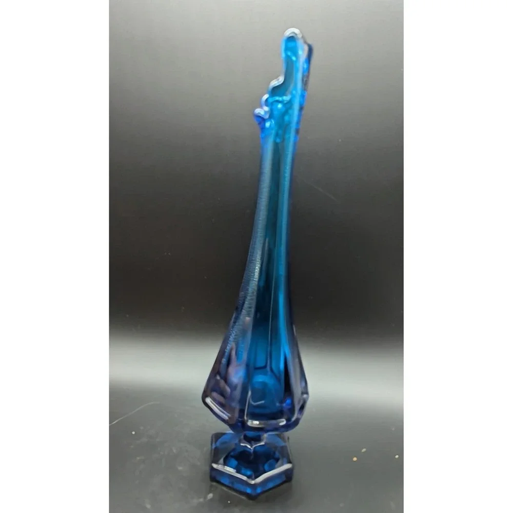 Vintage Viking Glass Epic Collum Bluenique Swung Vase 12